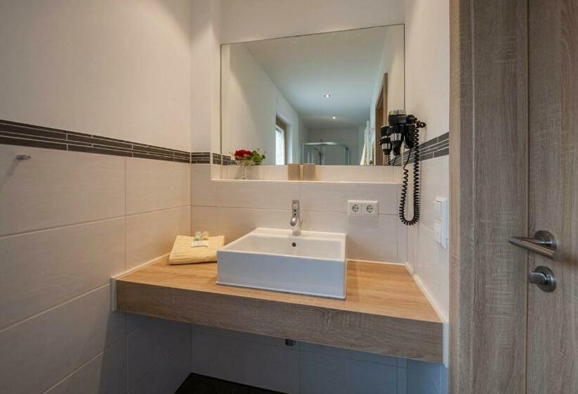 コンフォートルーム, Mohren Inklusive Frühstück