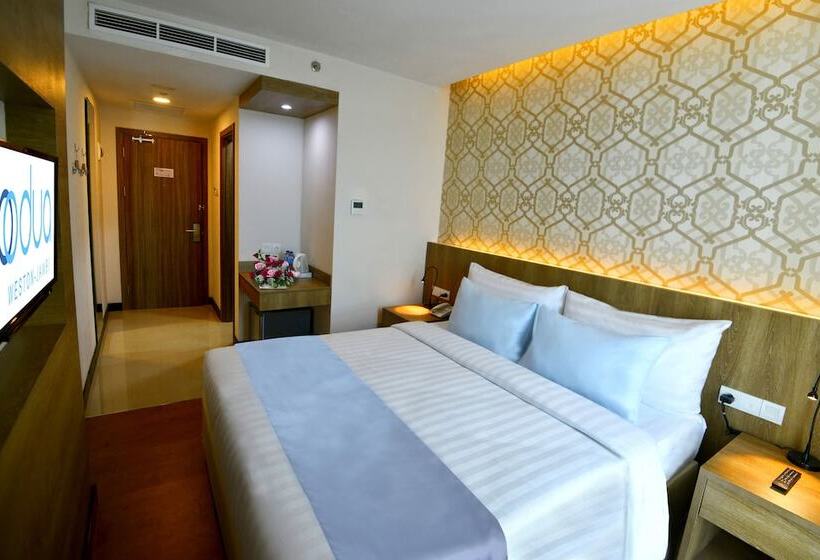 디럭스 룸, Odua Weston Jambi