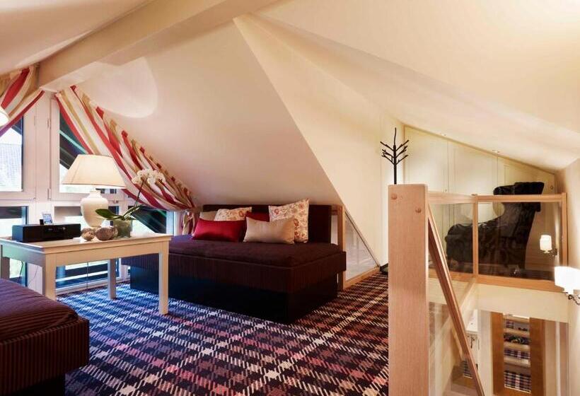 Четырехместный Номер Стандарт с Балконом, Landhaushotel Hof Wasserkuppe