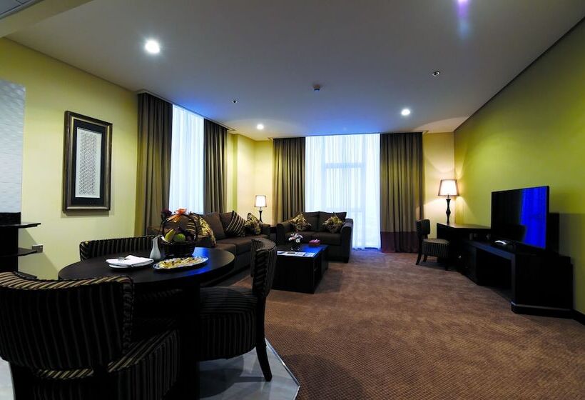 سوییت لوکس, Orange Suites