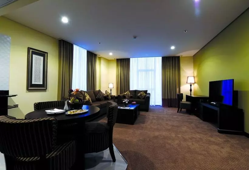 سوییت لوکس, Orange Suites
