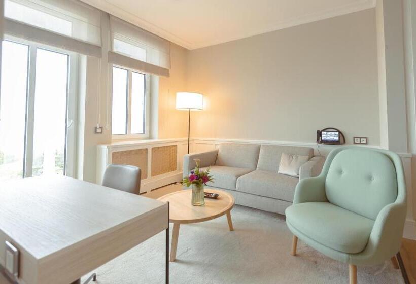 小型套房带阳台, Strandhotel Ostende