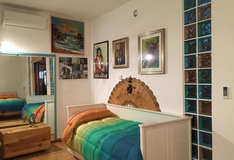 Семейный Номер, B&b Claro De Luna