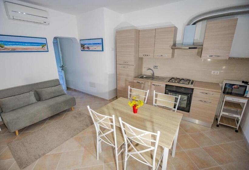 דירת חדר נוף לגינה, Aldo Countryside