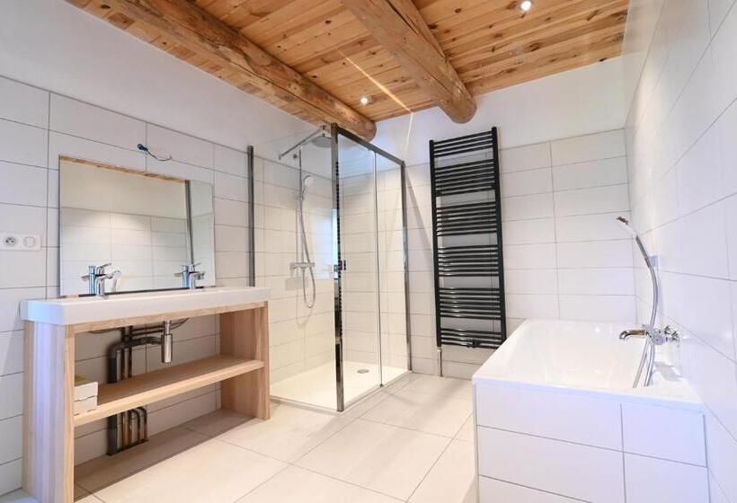 Дом 3 Спальни, La Framboisine