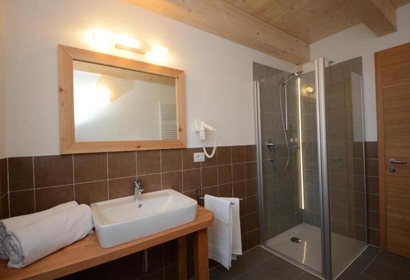 스탠다드 트리플 룸, Agritur Majon Da Mont