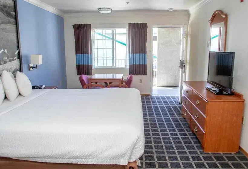 Standard-huone King-vuode, Creekside Inn & Suites