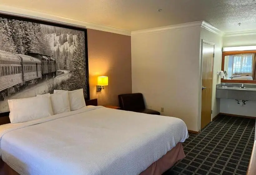Superior-studio, Creekside Inn & Suites