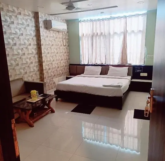 Deluxe-huone, Collection O Hoshangabad