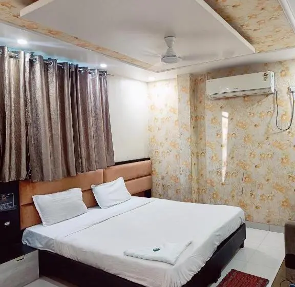Deluxe-huone, Collection O Hoshangabad