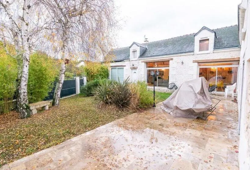 Talo 1 Makuuhuone, Country House Les Romarins   14 Pers