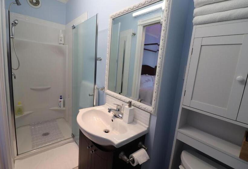 جناح غرفتين نوم, Lipton Place By Elegant Waterfront