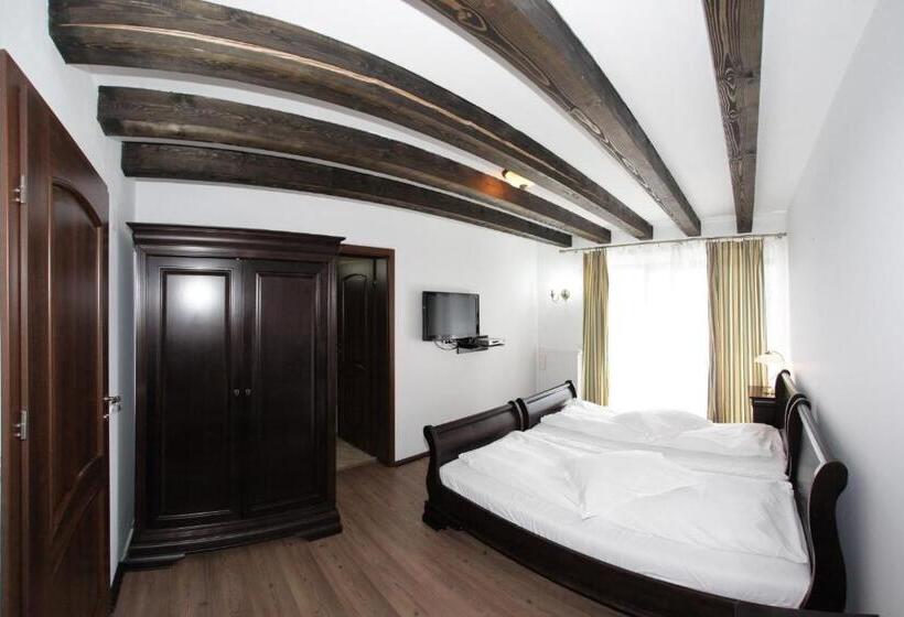 샬레, Pensiunea Rafael