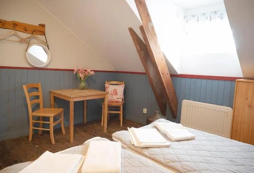 スタンダードルーム, Kapten Billes Restaurang Och Logi