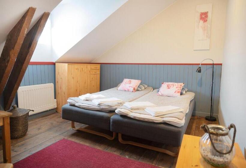 Номер Стандарт, Kapten Billes Restaurang Och Logi