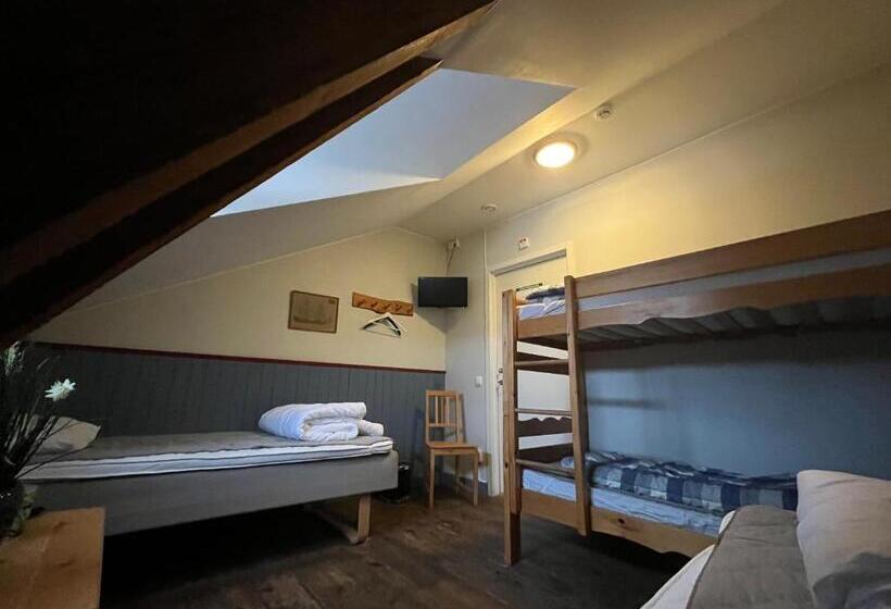 Номер Стандарт, Kapten Billes Restaurang Och Logi