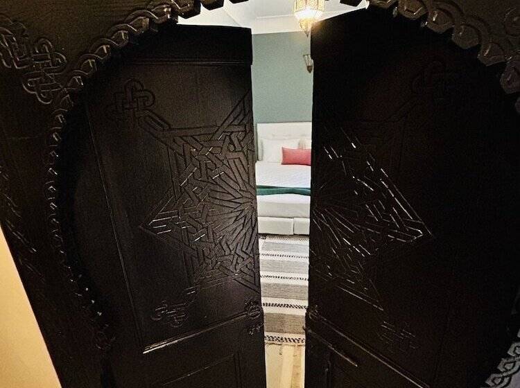 اتاق لوکس, Riad Rim