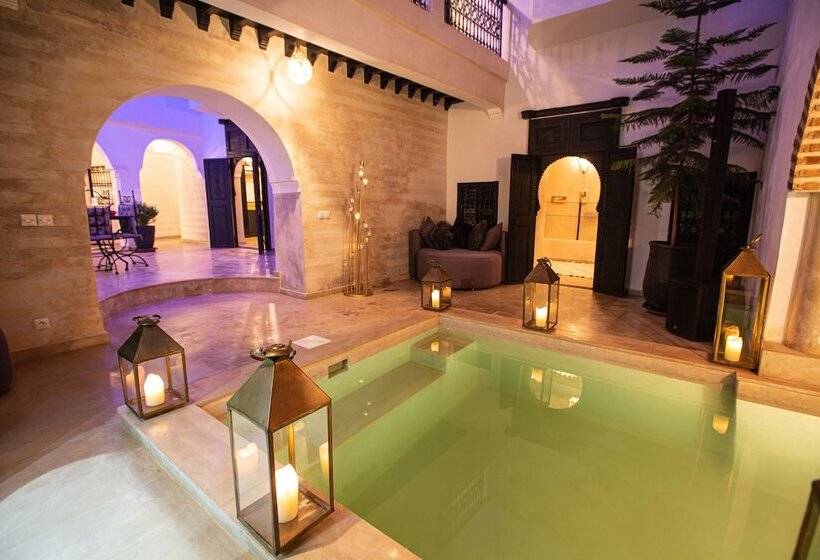 اتاق لوکس, Riad Rim