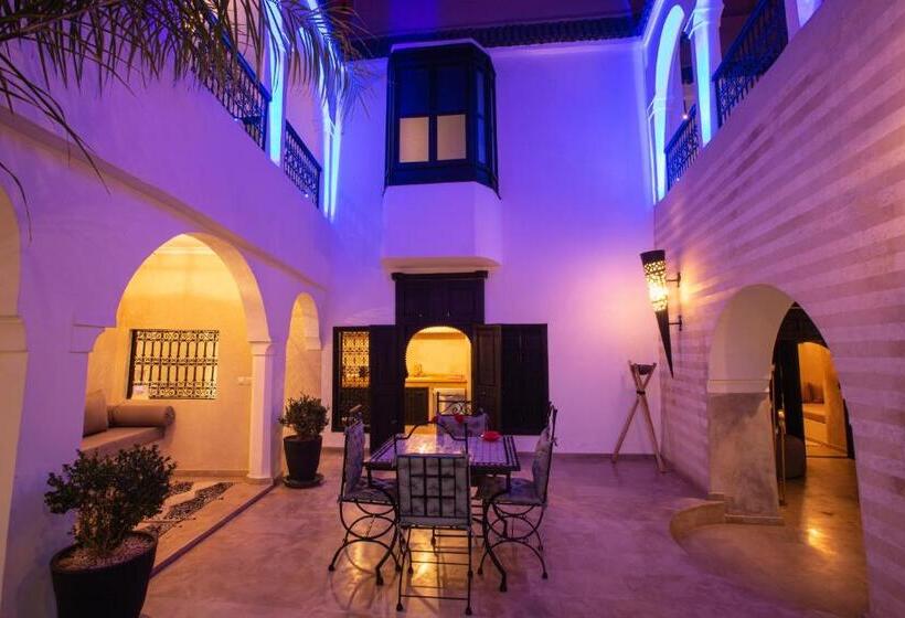 استودیو خانوادگی, Riad Rim
