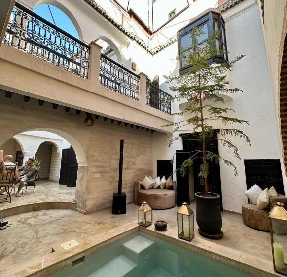استودیو خانوادگی, Riad Rim