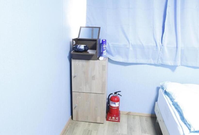 Cameră Standard cu Baie Comună, Baozen Guesthouse