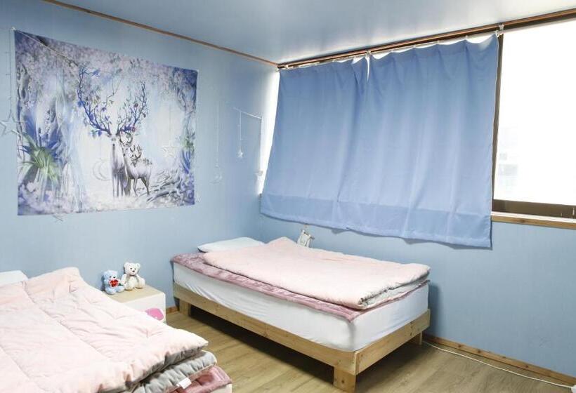 Cameră Standard cu Baie Comună, Baozen Guesthouse