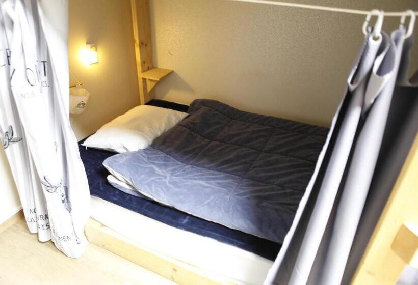 Pat in Cameră Comună, Baozen Guesthouse