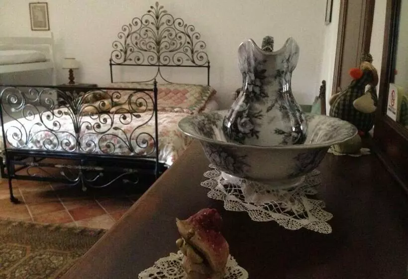 バスタブ付きスタンダードルーム, Cascina Folletto