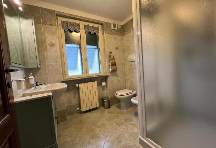 Suite with Terrace, Cascina Folletto