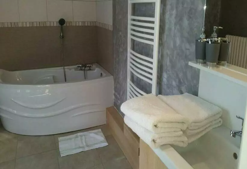テラス付きスタンダードルーム, Chambres D'hôtes Du Plessis