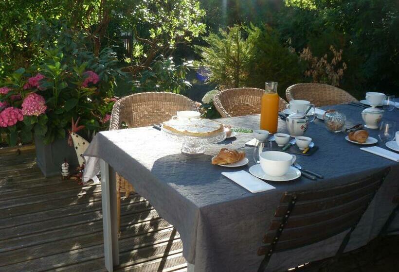 バルコニー付きスタンダードルーム, Les Eaux Qui Rient