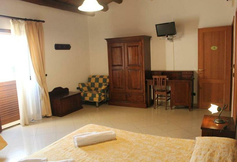 غرفة قياسية ثلاثية, Agriturismo Tenuta Margitello
