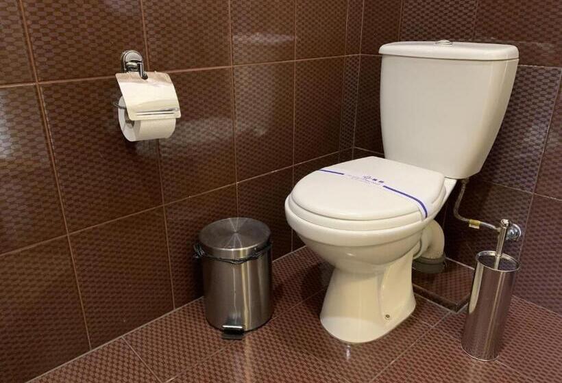 غرفة قياسية سرير كينج, готель цісар