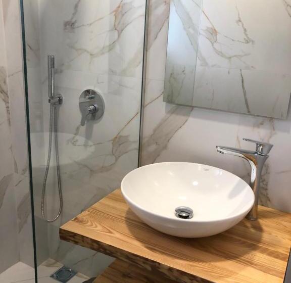 חדר סופריור לשלושה עם נוף לים, Denta