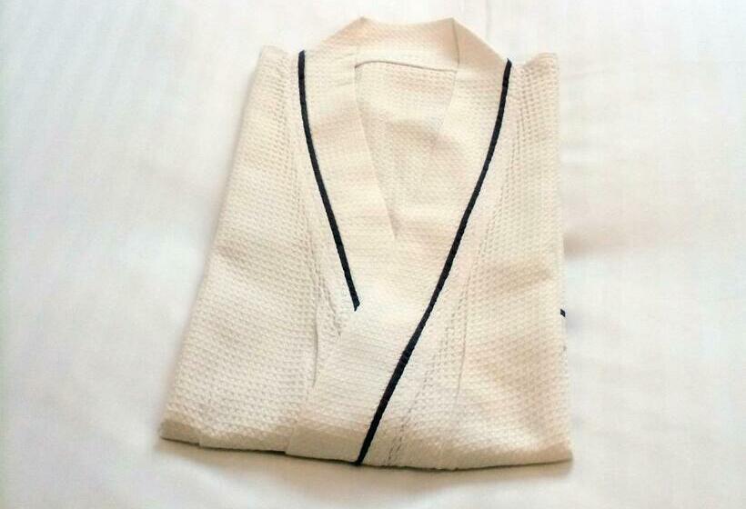 غرفة قياسية فردية, Green Line