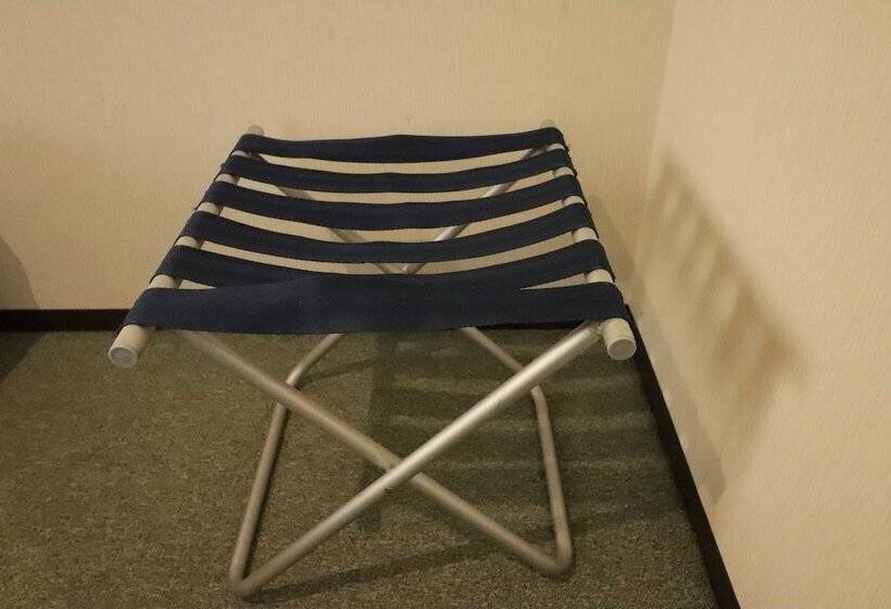 غرفة قياسية فردية, Green Line