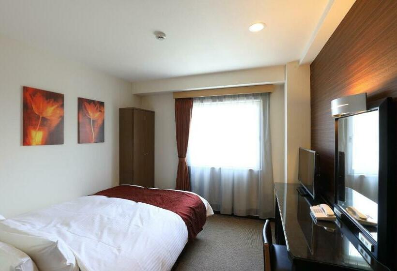 Номер Стандарт, Leon Hamamatsu