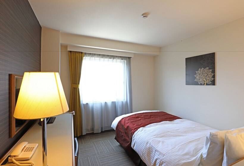 Номер Стандарт Индивидуальный, Leon Hamamatsu