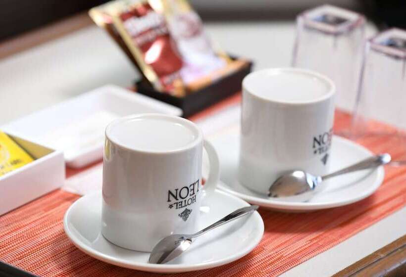 Номер Премиум, Leon Hamamatsu