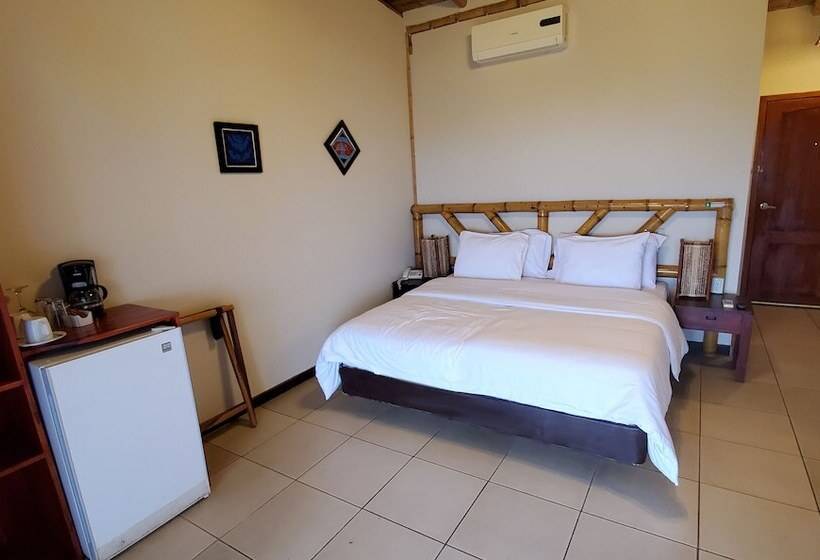 اتاق لوکس با بالکن و چشمانداز دریا, Nativa Bambu Ecolodge