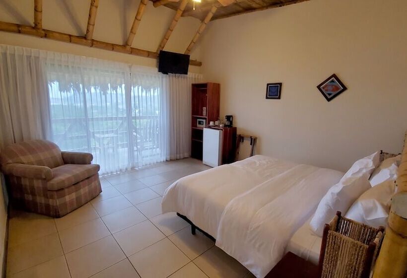 オーシャンビューデラックスルームバルコニー付き, Nativa Bambu Ecolodge