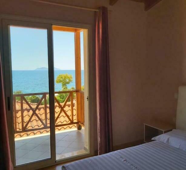 חדר סופריור עם מיטת קינג, Olympia Touristic Village