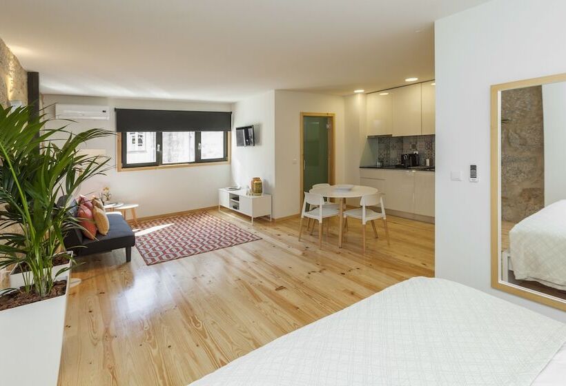 استودیوی لوکس, Oporto Local Studios