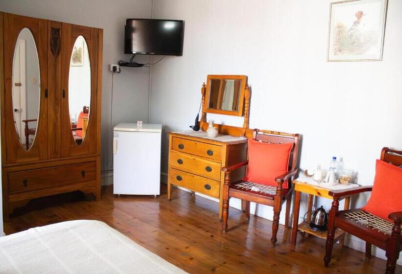 Номер Стандарт, De Oude Yotclub