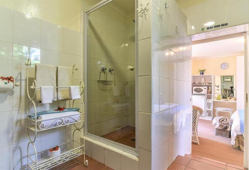 基本间, Random Harvest Country Cottages