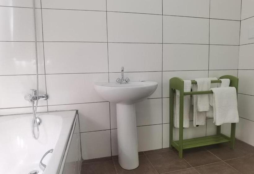 Номер Deluxe, Random Harvest Country Cottages