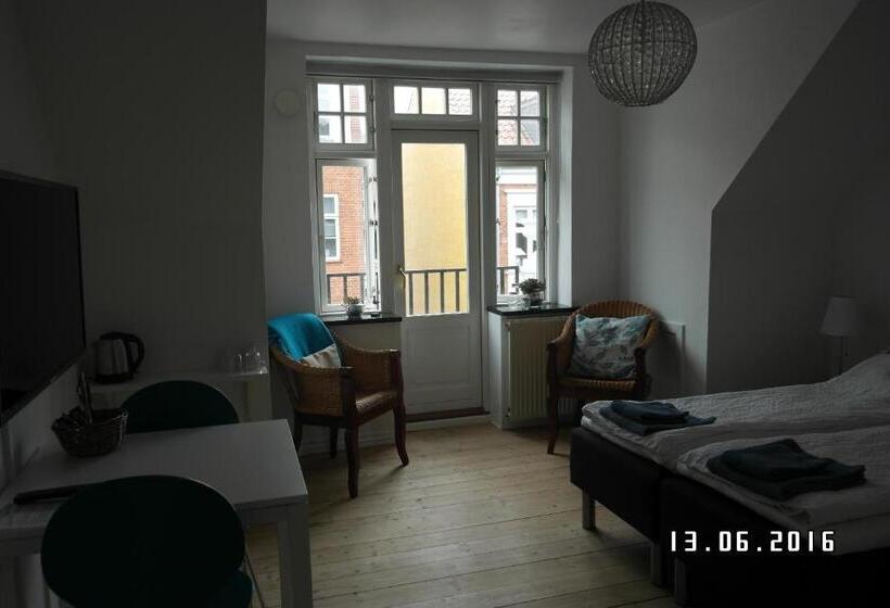Номер Стандарт, Sweethome Guesthouse