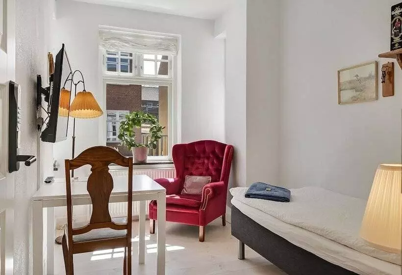 اتاق استاندارد یک نفره, Sweethome Guesthouse