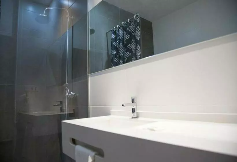 آپارتمان 1 خوابه, Flats Friends Soho Suites