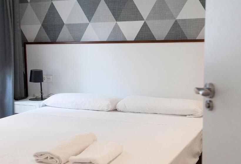 شقة غرفة واحدة, Flats Friends Soho Suites